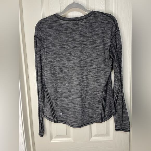 Lululemon Lost In Pace Long Sleeve Heather Black Long Sleeve size 8 - Picture 6 of 7